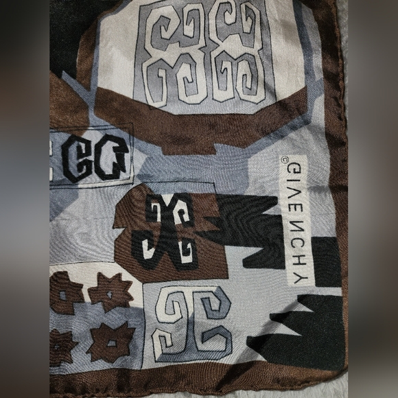 Givenchy Silk Scarf Vintage - Picture 11 of 16